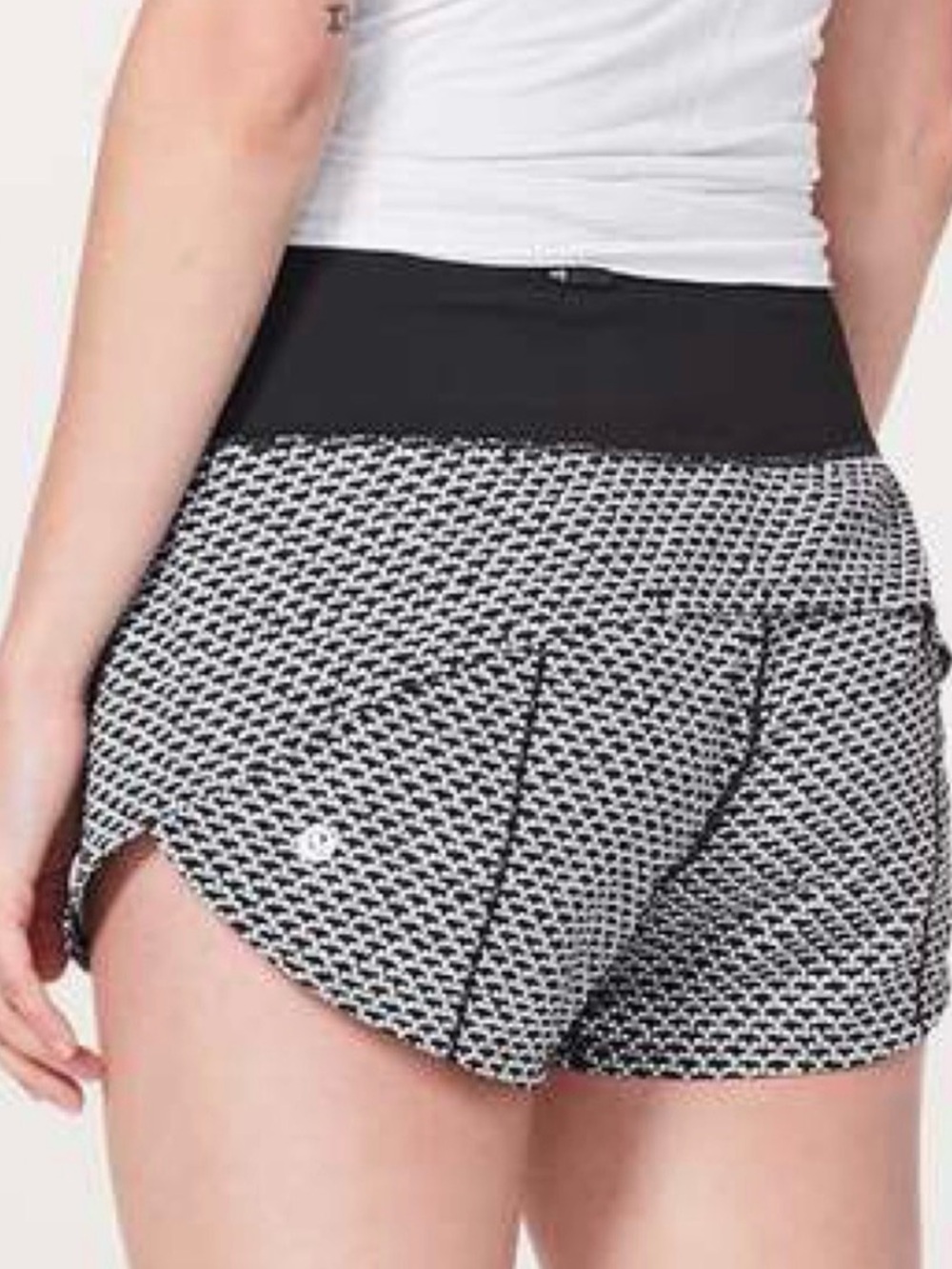 Lululemon Speed Up Short Hi-Rise Sz 10 - Picture 2 of 8